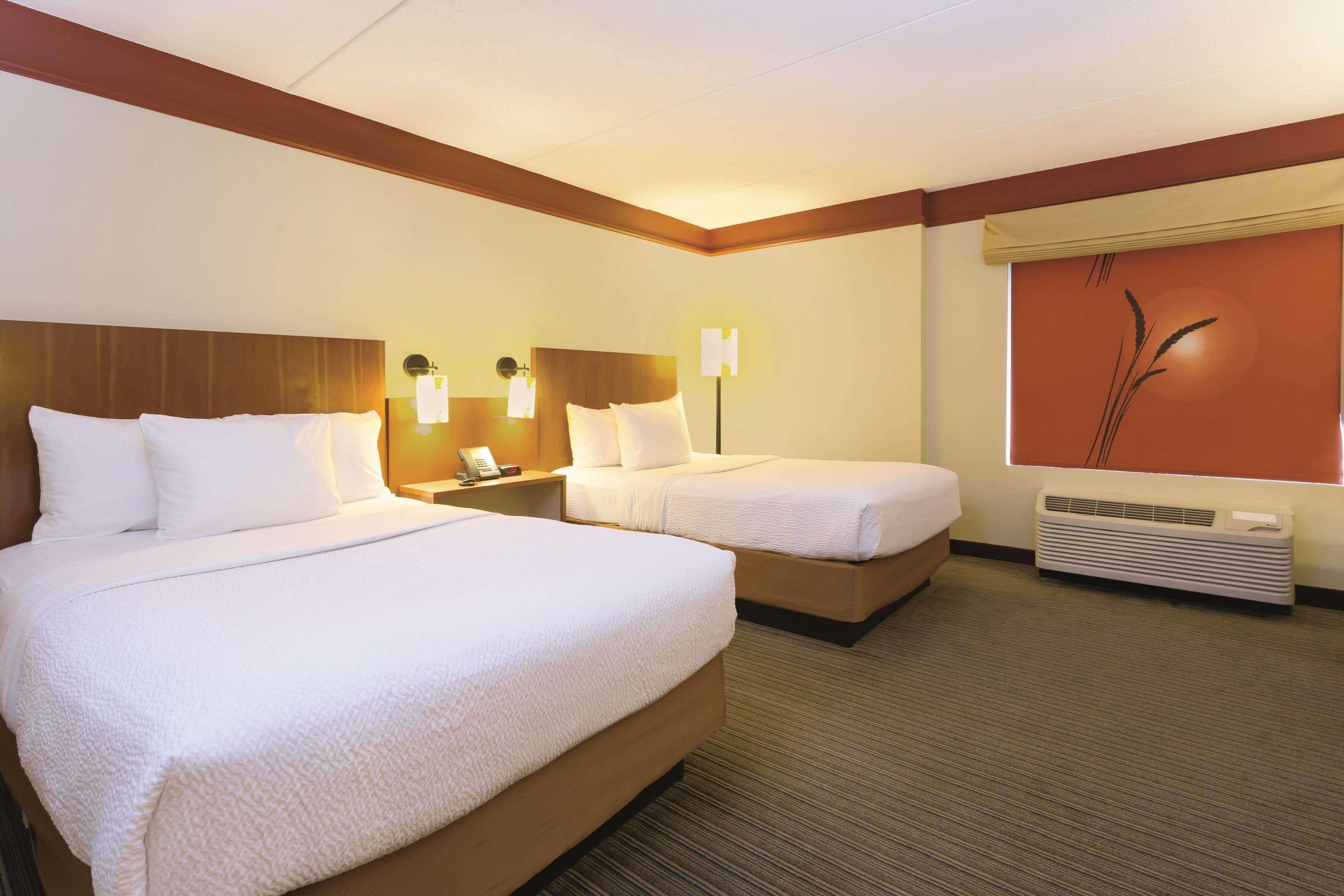 La Quinta By Wyndham Raleigh Crabtree Hotel Ngoại thất bức ảnh