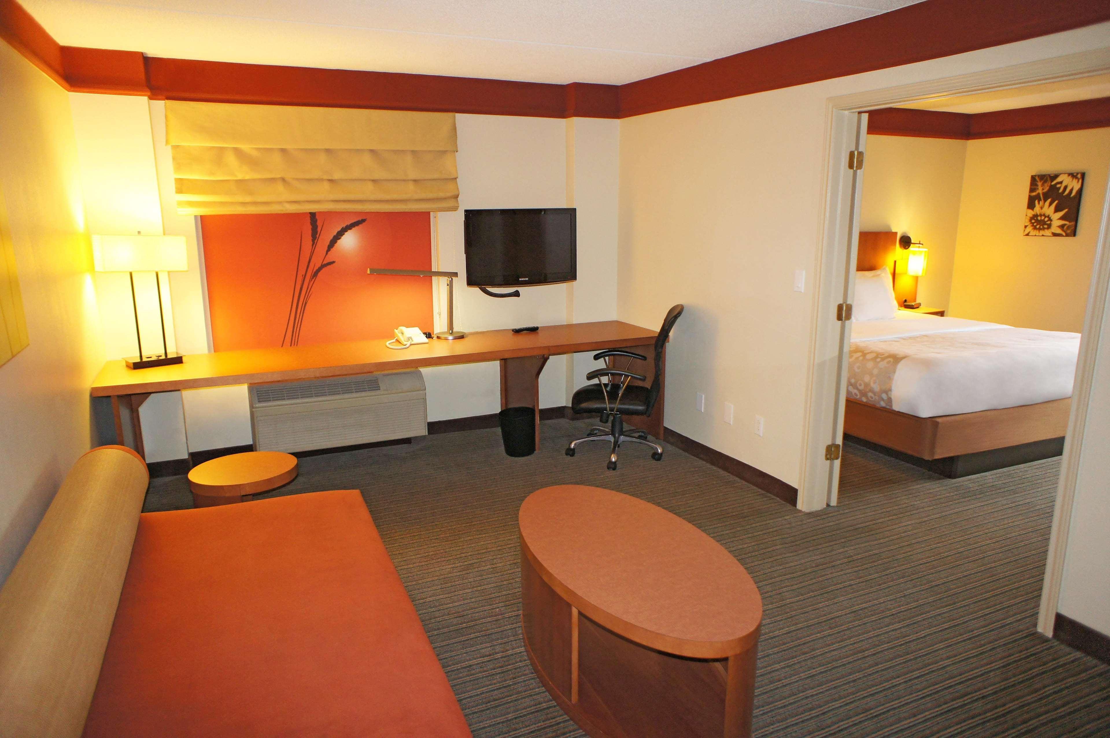 La Quinta By Wyndham Raleigh Crabtree Hotel Ngoại thất bức ảnh